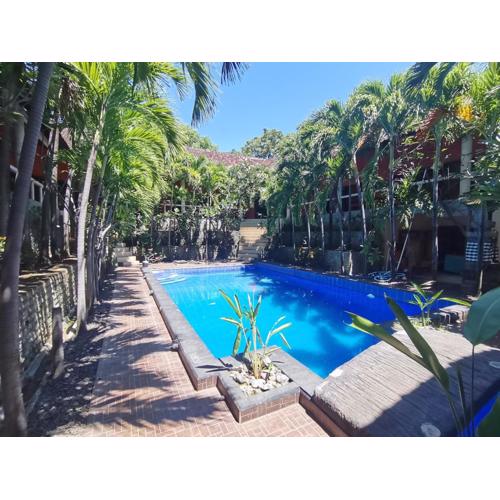 Cornerstone dive center