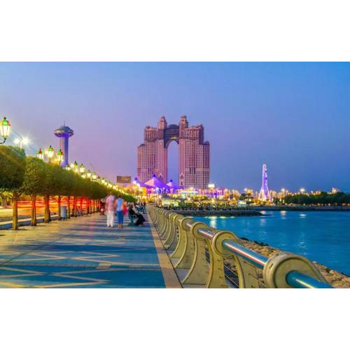 Corniche Street - For Males "Peaceful Bed Space"