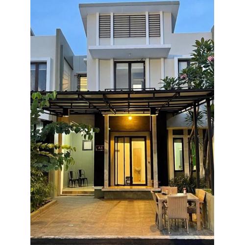 Cosmo Park Town House