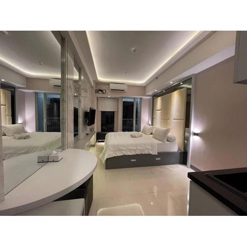 Cosmy Benson Apartment at Supermall Pakuwon