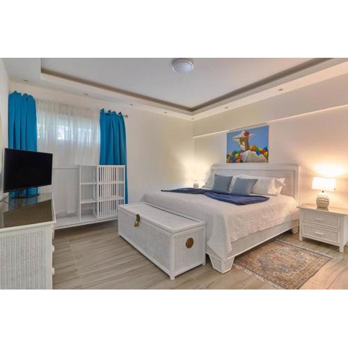 Costa Del Sol Juan Dolio 2BR Sunset, Beach Front