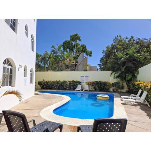 Costambar Ocean Breeze - Beachfront Apartment with Pool