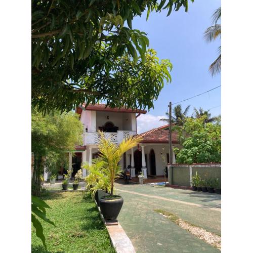 Costa's Villa, Tropical Oasis, Ella Room