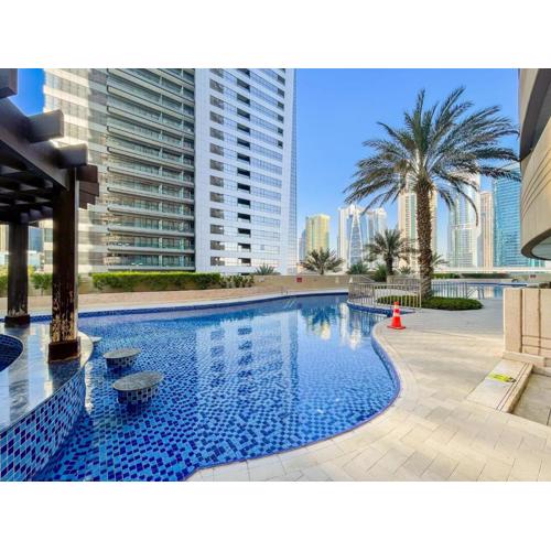 Cosy 1 Bedroom Marina Apartment