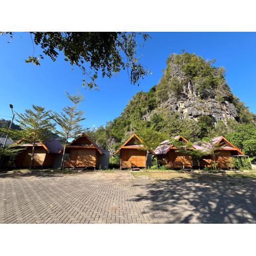 Cottage Pier 2 of Rammang-Rammang