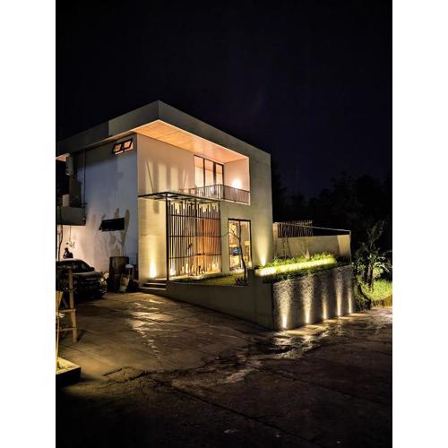 Cottonwood Exclusive Villa Sagarmatha @Puncak