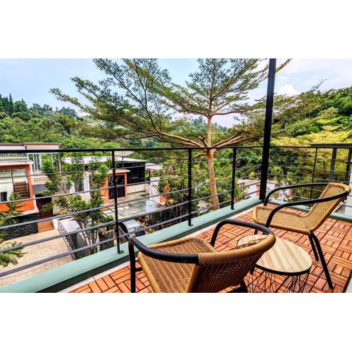 Cottonwood Villa Pramestha Dago - BBQ Jacuzzi Netflix