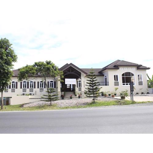 Country Chateau Hotel