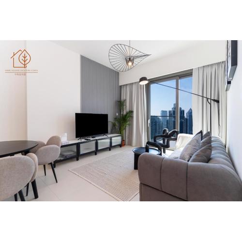 Cozy 1 Bedroom Apartment at Top Floor with City Views 178BC-1