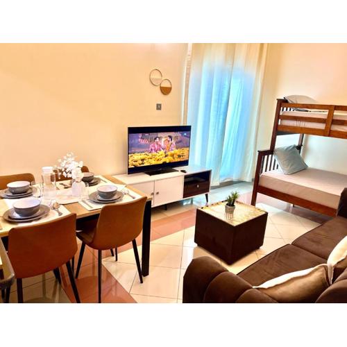 Cozy 1 Bedroom apartment in Dubai by Al Ghaimah Holiday Homes