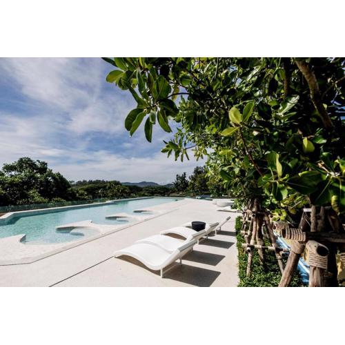 Cozy 1 BR beachfront apartment