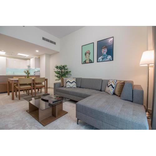 Cozy 1BR Apart With Pool And Gym 10mins Away By drive to DXB Airport