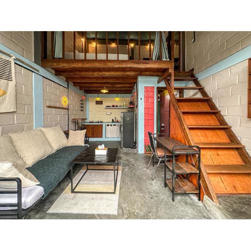 Cozy 1BR mezzanine Loft with shared Pool, Gym and Private Kitchen in Canggu