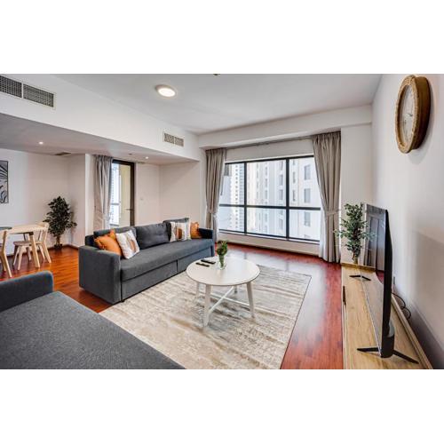 Cozy 2 BD in Bahar JBR 24 floor