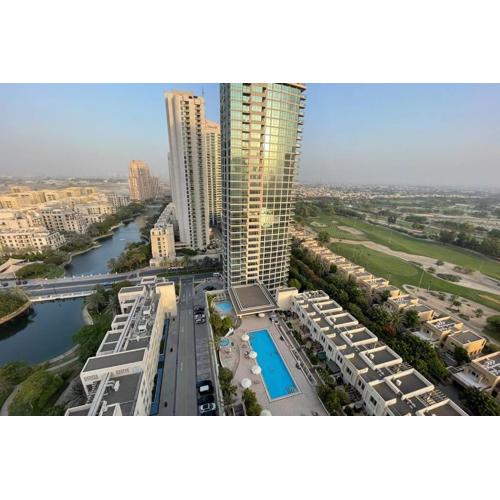 Cozy 2 BR apt Golf Tower Greens, stunning Golf views