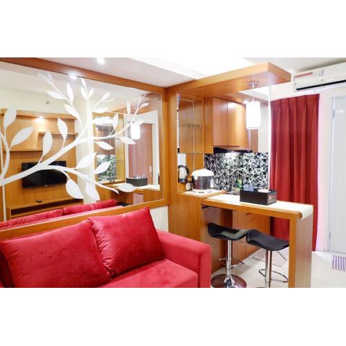 Cozy 2BR Bassura Apartment near Mall Bassura City By Travelio