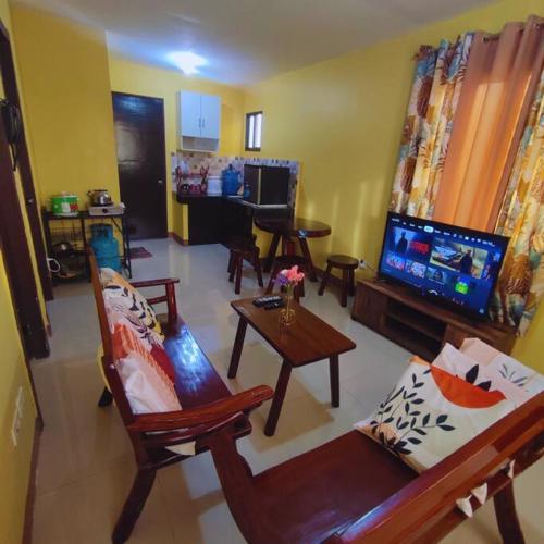 Cozy 2BR Netflix Parking with AC