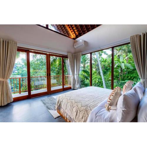 Cozy 2BR Private Pool Villa ZN98