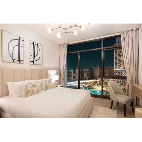 Cozy 2BR Retreat with Panoramic Dubai Creek Views