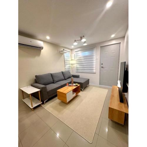 Cozy 2BR Staycation Deca Talomo near Toril & Puan