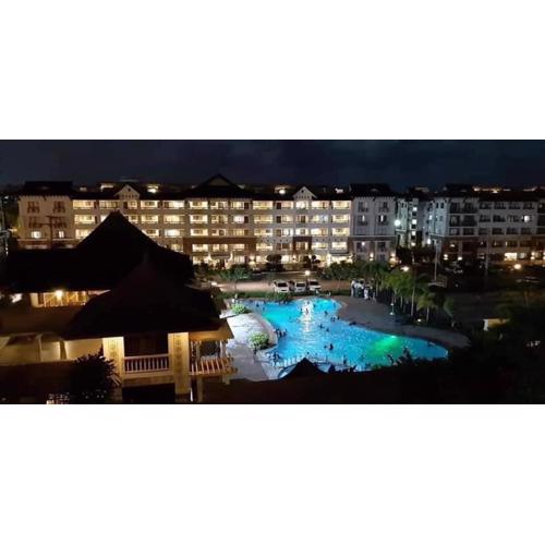 Cozy 2BR with FREE Pool beside SM City Mall