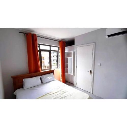 Cozy 3-Bedroom Apartment Near the Beach-Quiet & Central