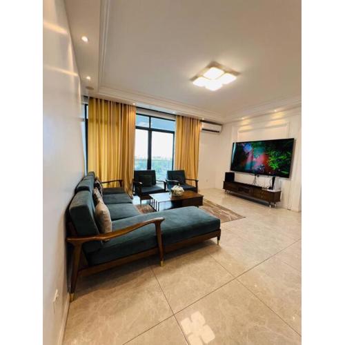 Cozy 3 Bedroom Apartment