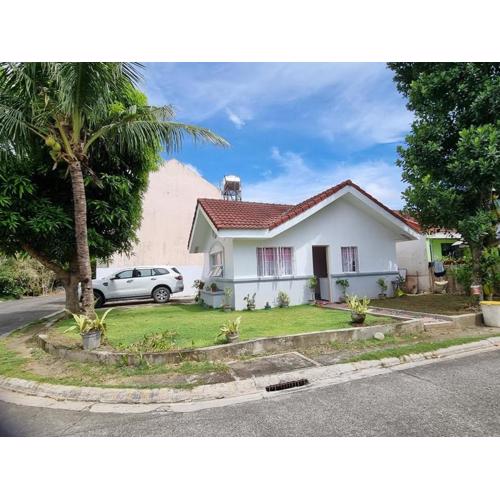 Cozy 3-bedroom townhouse with free parking