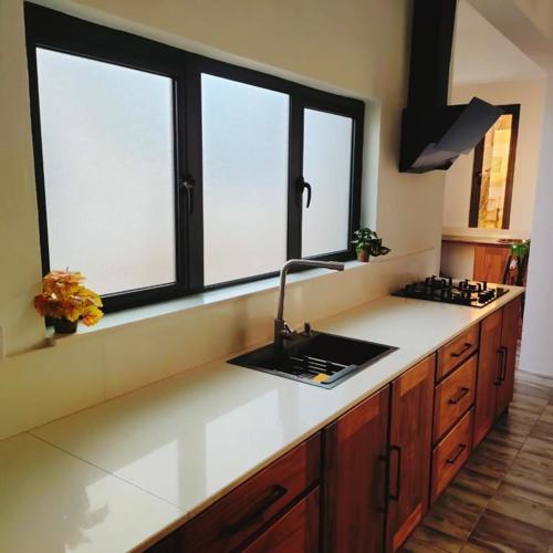 Cozy 8 min Walk Beach Apartment