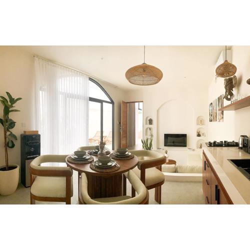 Cozy and Chic Villa with Private Pool at Balangan