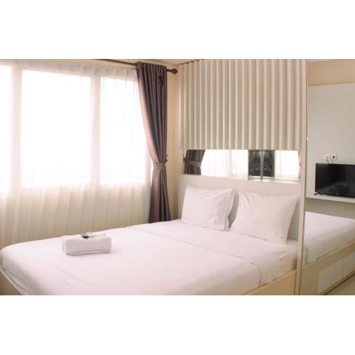 Cozy and Comfort Living 1BR at Oasis Cikarang Apartment By Travelio
