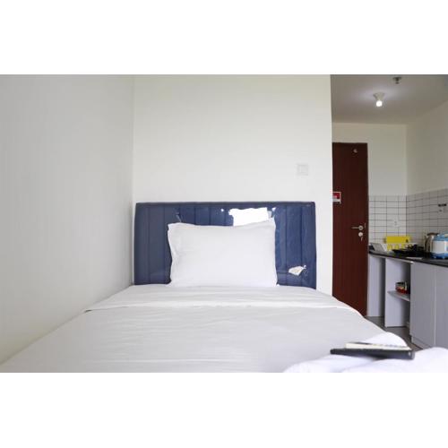 Cozy and Comfort Stay Studio Sayana Bekasi Apartment By Travelio
