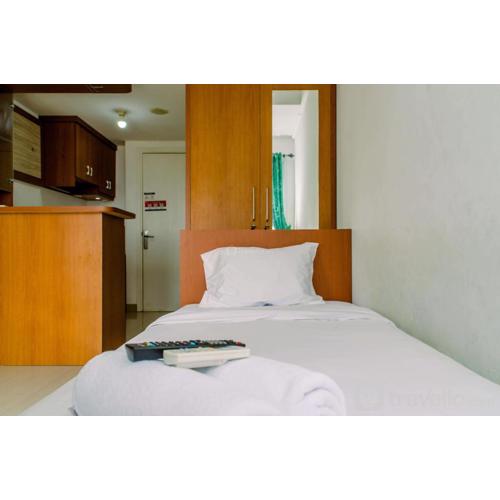 Cozy and Comfort Studio Room at Poris 88 Apartment By Travelio