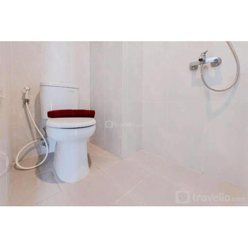 Cozy and Enjoy Living Studio Room at Serpong Garden Apartment By Travelio