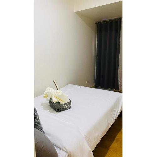 cozy and minimalist room near airport