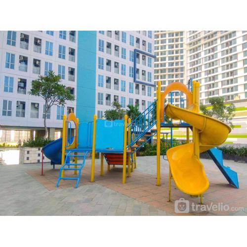 Cozy and Minimalist Studio Apartment at Grand Dhika City By Travelio