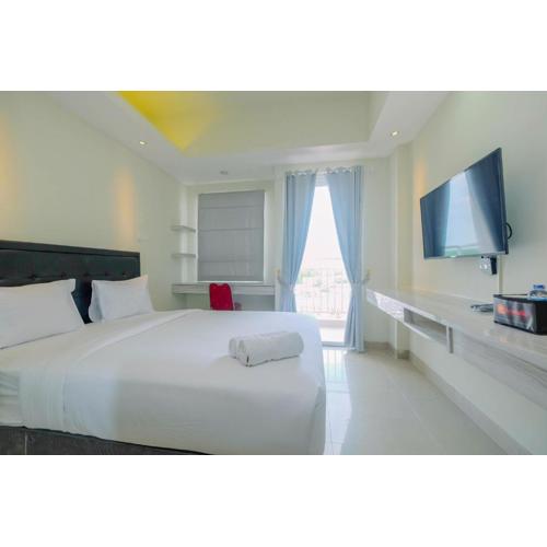 Cozy and Minimalist Studio Apartment @ Mustika Golf Residence By Travelio