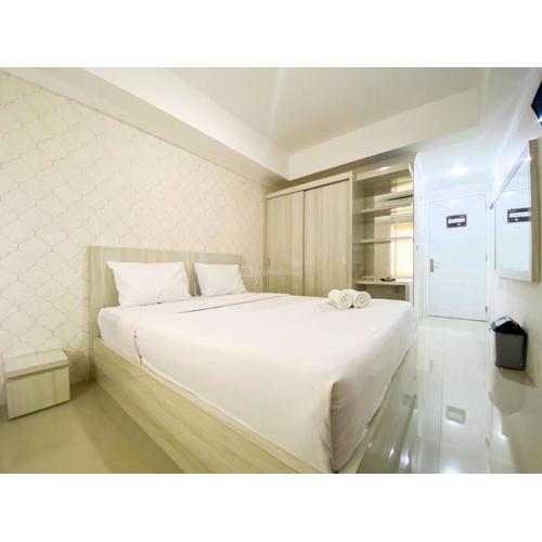 Cozy and Minimalist Studio Paltrow City Apartment By Travelio