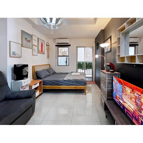 Cozy and Modern Belmont Apt Studio with Wi-Fi, Netflix and Pool