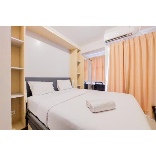 Cozy and Modern Studio at Serpong Garden Apartment By Travelio