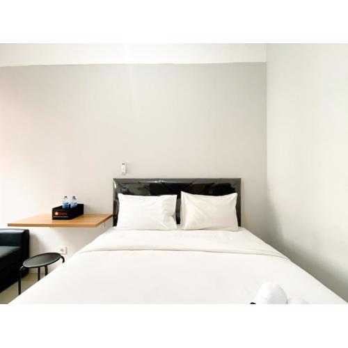 Cozy and Simply Studio Transpark Juanda Bekasi Timur Apartment By Travelio