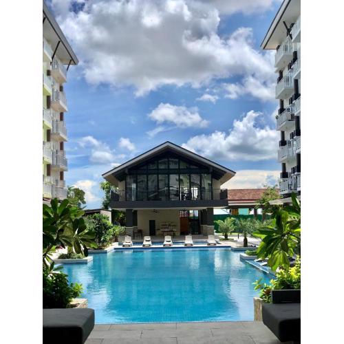 Cozy and Sunny Apartment near to Mactan Cebu International Airport - Amani Grand Resort & Residences