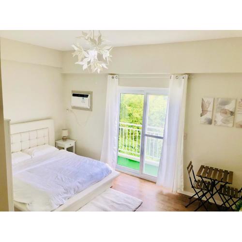 Cozy and Sunny Apartment near to Mactan Cebu International Airport - Amani Grand Resort & Residences