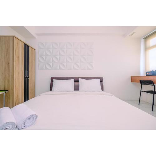 Cozy and Tranquil Studio Apartment at Gunung Putri Square By Travelio