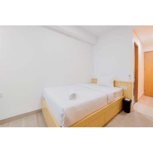 Cozy and Well Furnished Studio Apartment at B Residence By Travelio