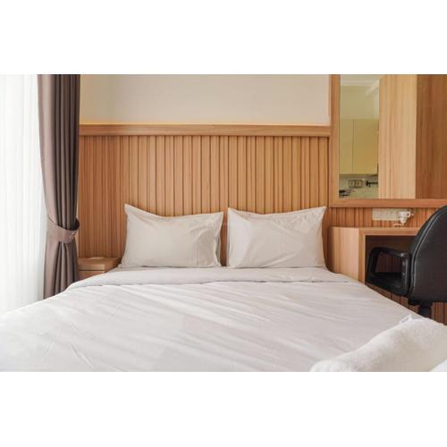 Cozy and Well Furnished Studio Sky House BSD Apartment By Travelio