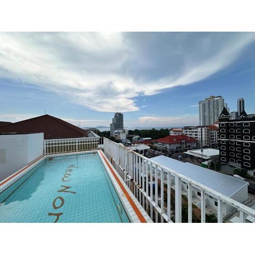 Cozy apartment near the sea