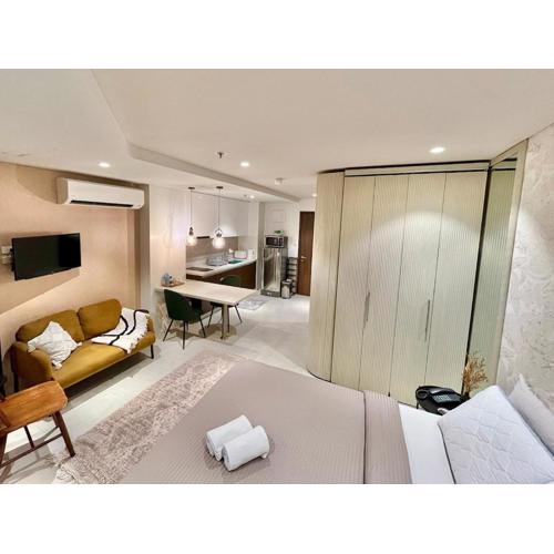 Cozy Apartment with Wifi, Balcony, Washer