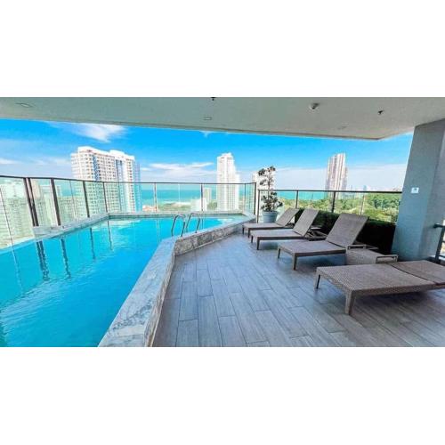 Cozy Beach & Pra Tamnak Condo Pattaya