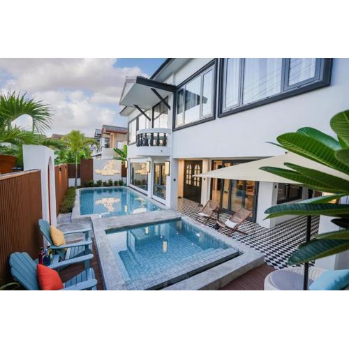 Cozy beachfront, Pool villa, Pattaya